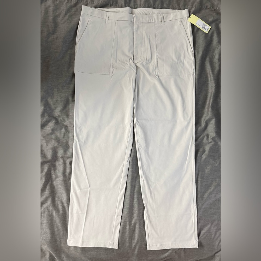 🔥All in Motion Men's Light Stone/Off White Golf Pants, Size: 42x32, NWT